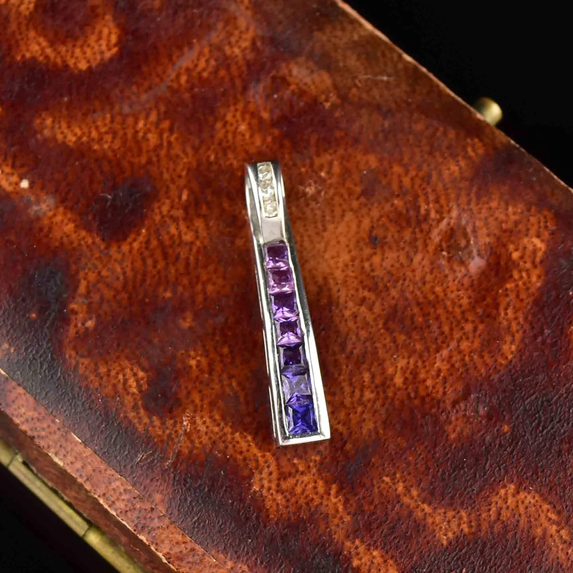 10K White Gold Diamond Amethyst Ombre Pendant Necklace