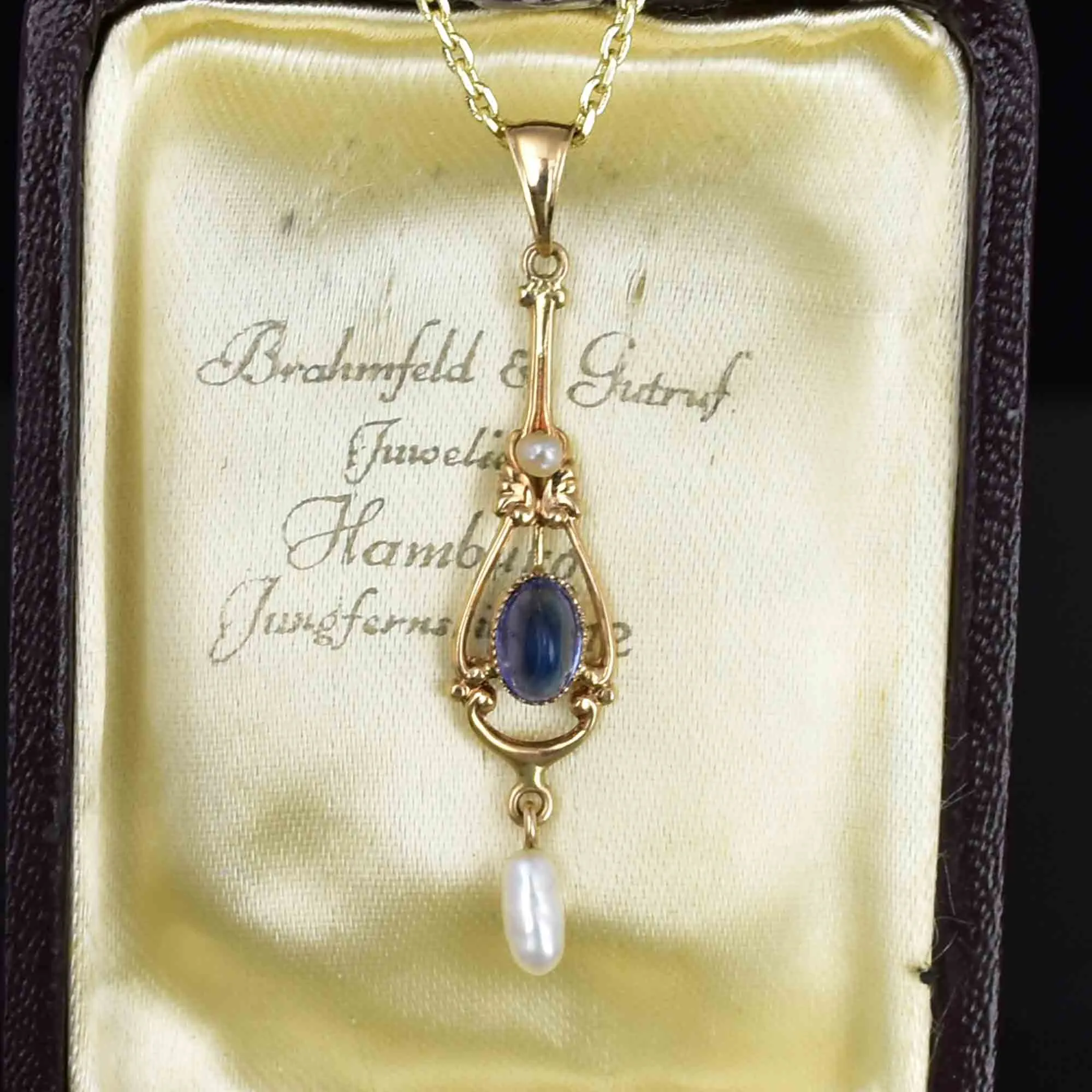 18K Gold Art Nouveau Blue Sapphire Pearl Lavaliere Necklace