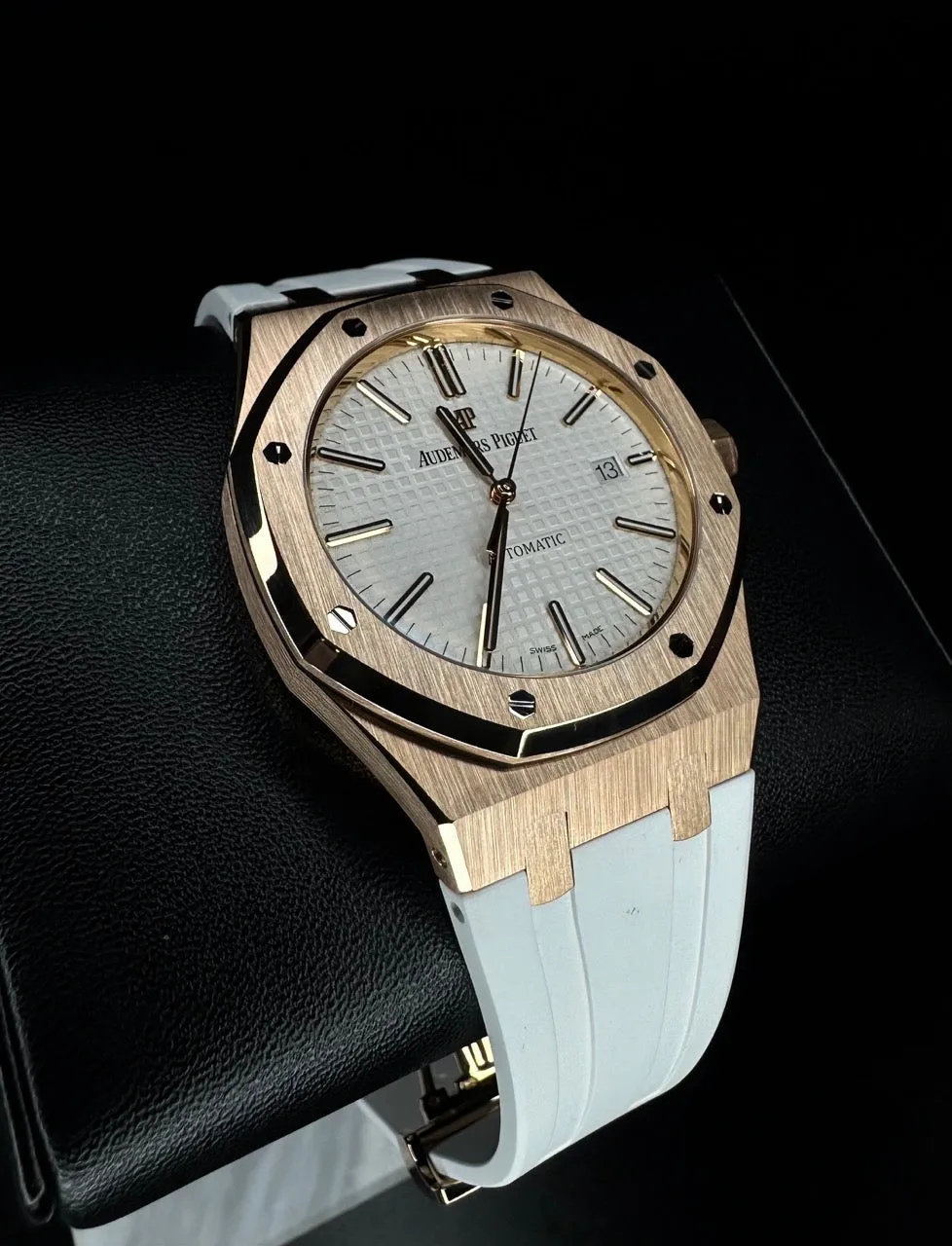 Audemars Piguet Royal Oak Rose Gold White Dial Watch 15400OR.OO.D088CR.01 - 2018