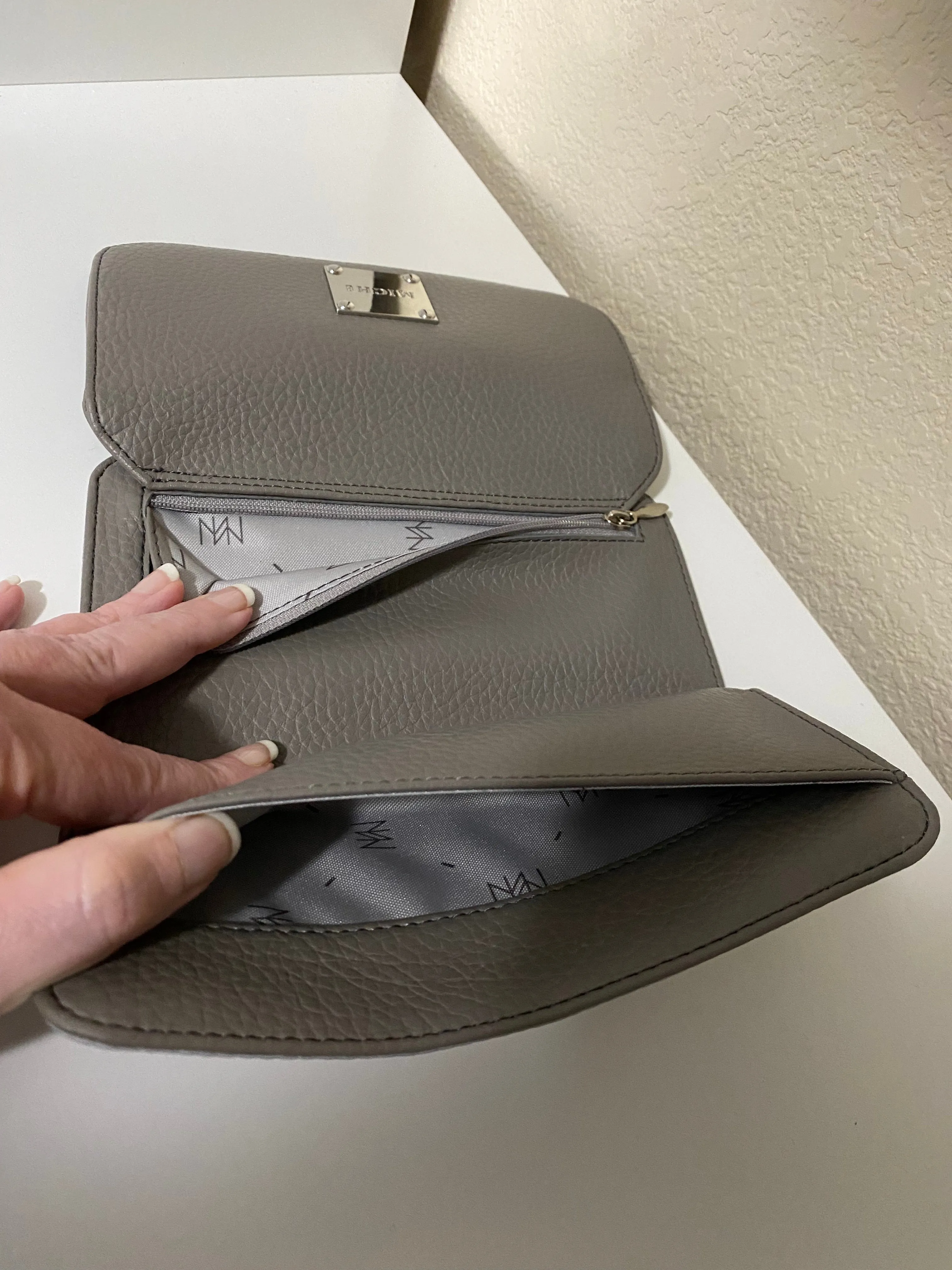 Aurora Wallet Shell