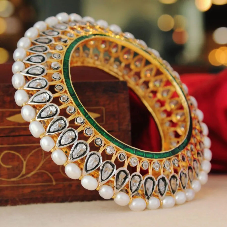 Bangle with Polkies and Pearls