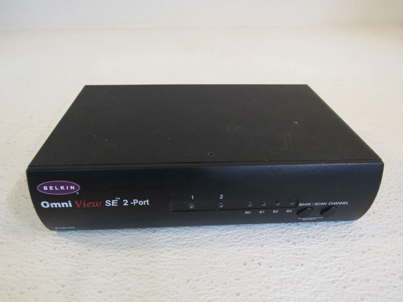 Belkin Omni View KVM SE 2-Port Switch Control F1D102 Vintage -- Used