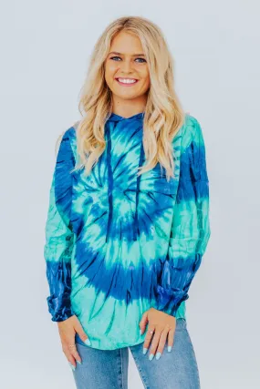 Blurred Vision Tie Dye Hoodie Top in Seafoam and Navy