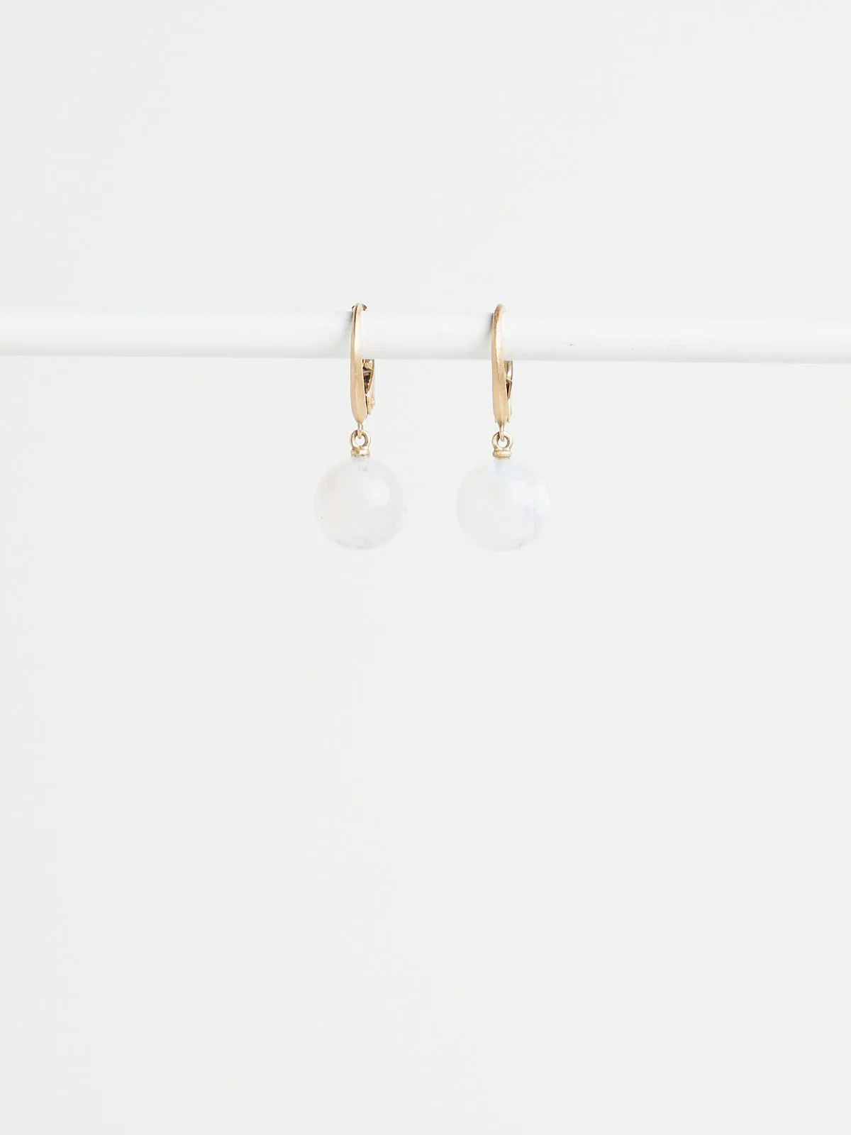 Candy Momo Earrings in 18k Yellow Gold with 12.06ct White Labradorite