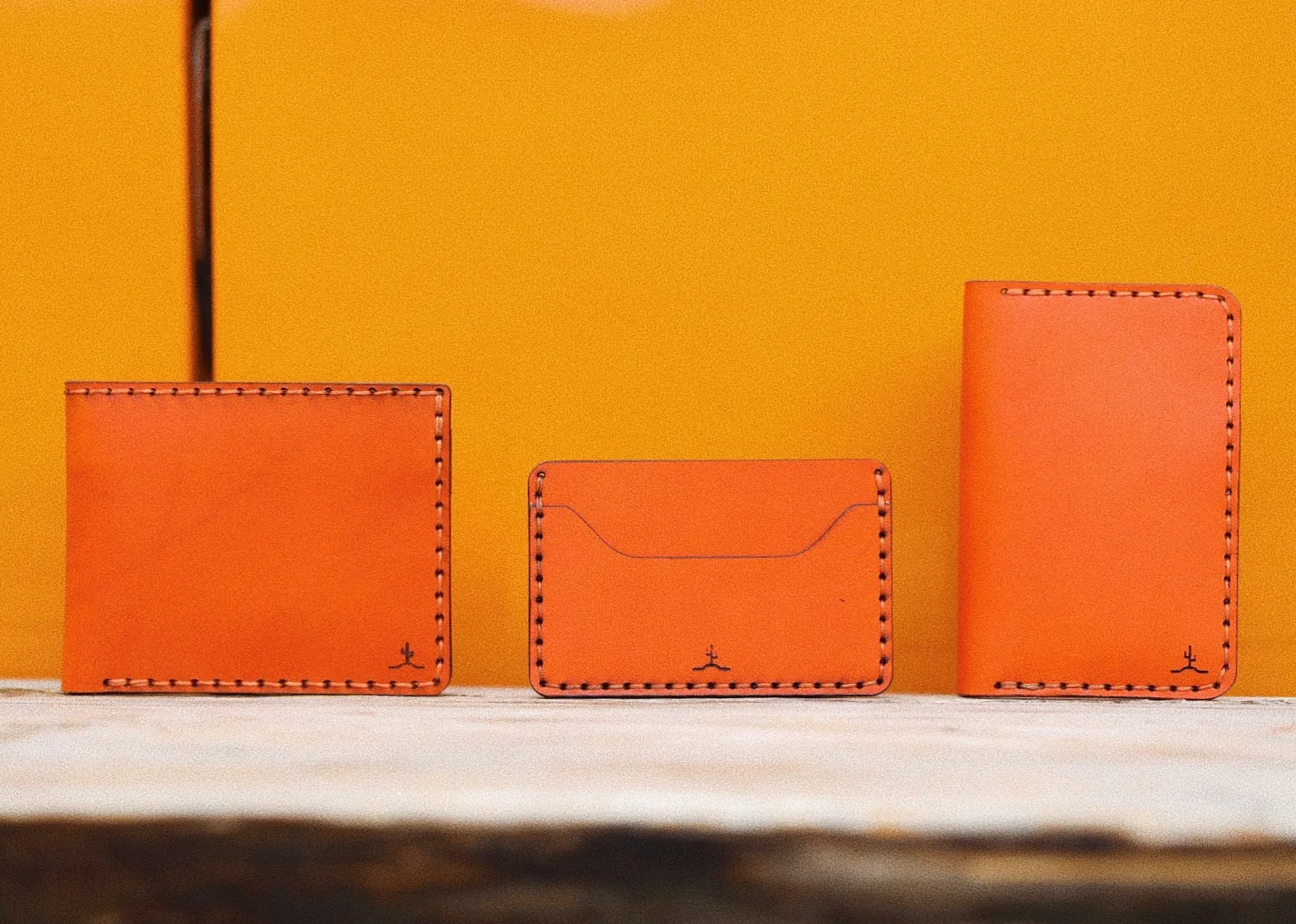 Classic 4 Bifold // S.O.S