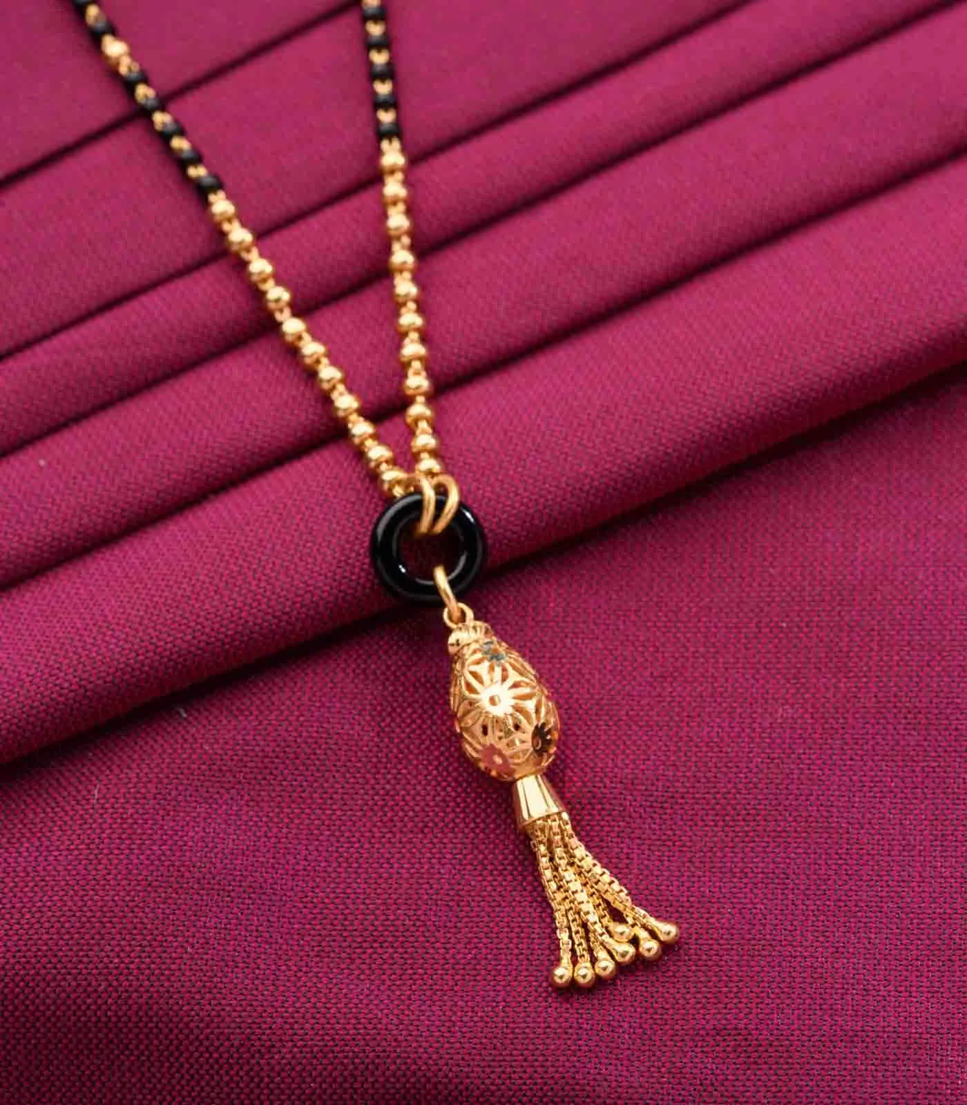 Dangling oval Mangalsutra