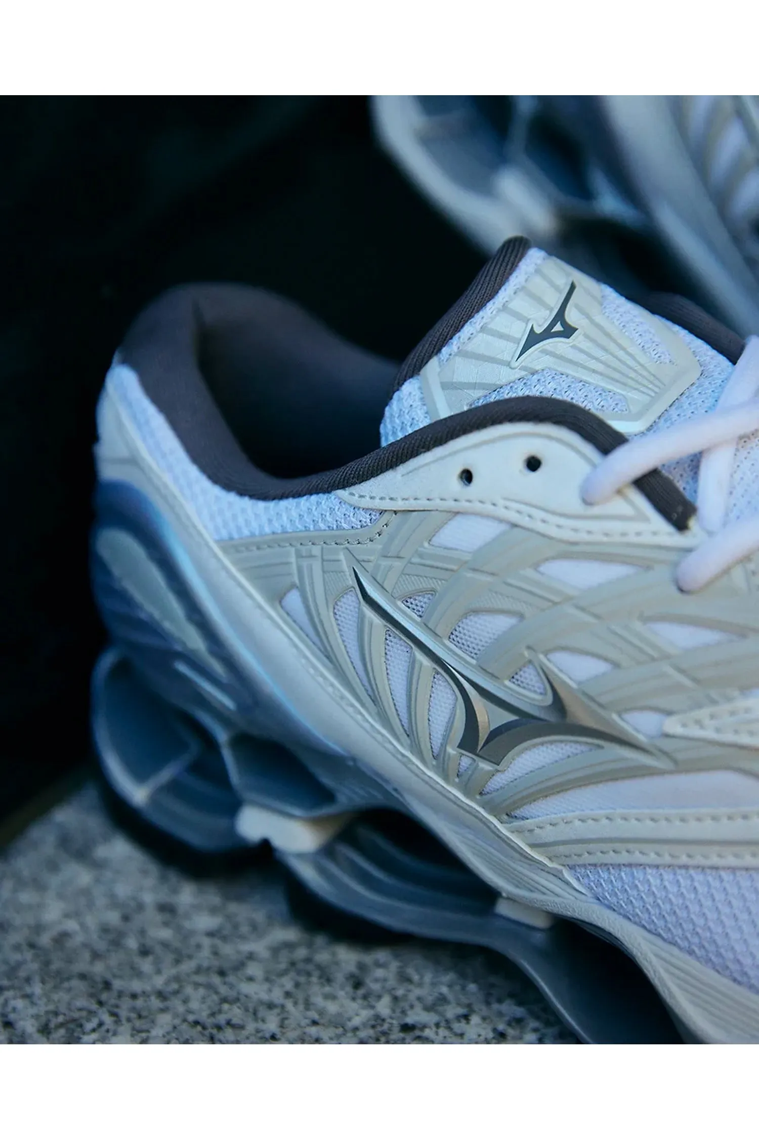 MIZUNO WAVE PROPHECY LS