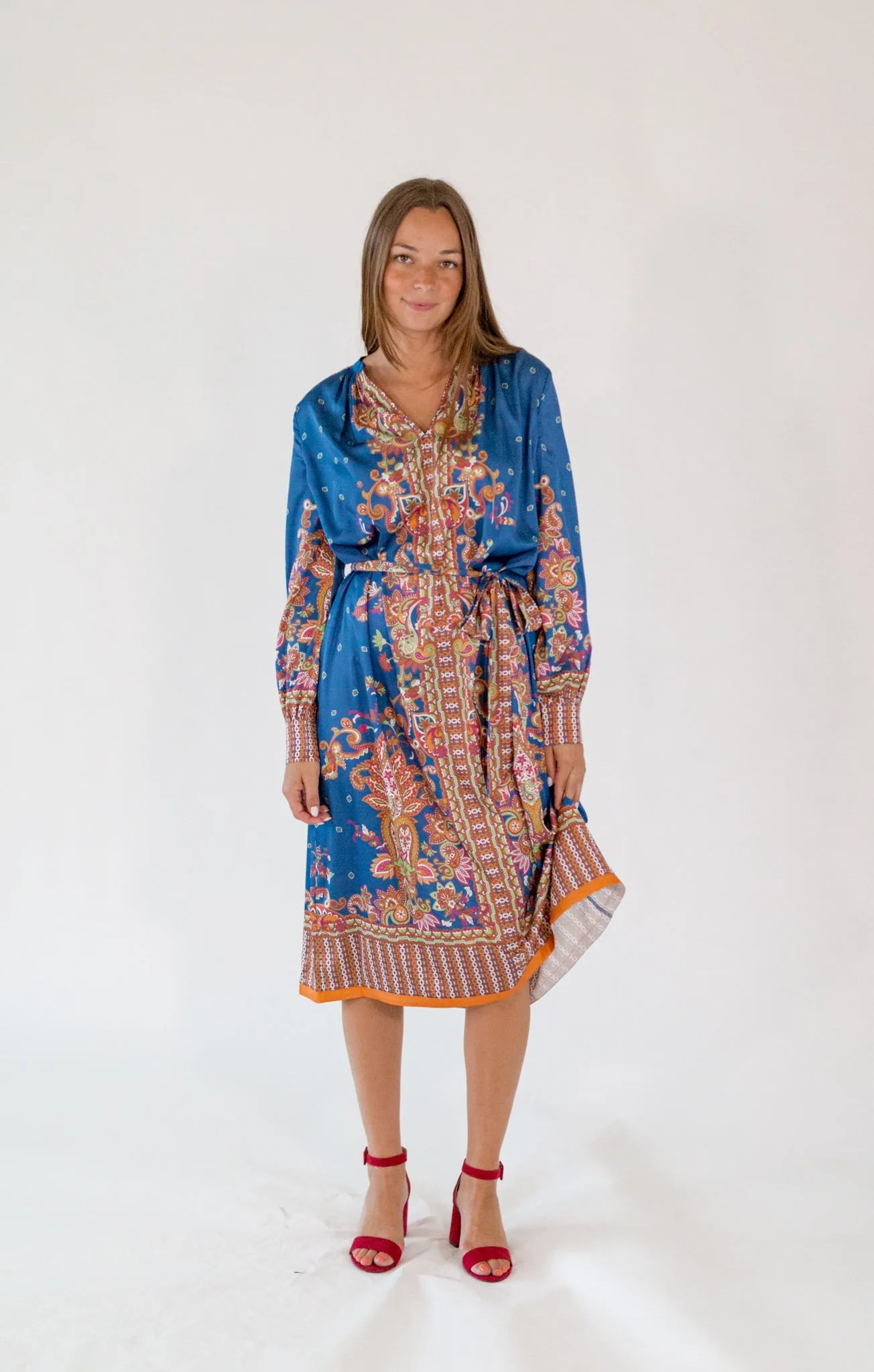 SILKY PAISLEY DRESS WITH BELT